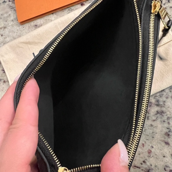 LOUIS VUITTON DOUBLE ZIP POCHETTE CROSSBODY EMPREINTE MONOGRAM NOIR Black - Picture 14 of 16